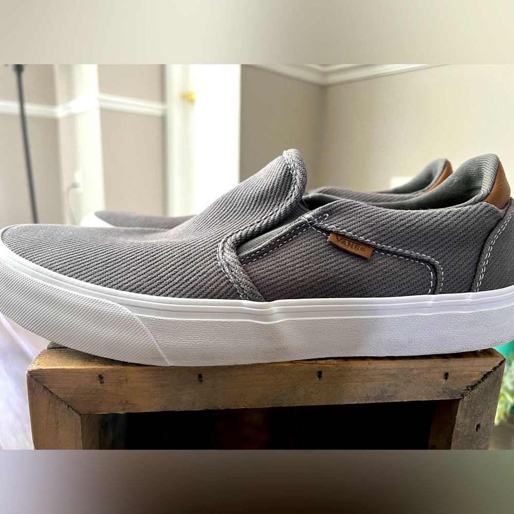 Vans slip on size 11.5 US mens